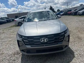 Hyundai TUCSON 2025 SE 4dr SUV