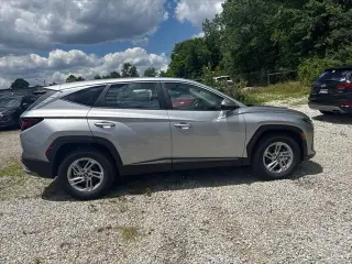 Hyundai TUCSON 2025 SE 4dr SUV