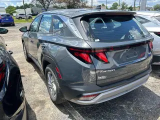 Hyundai TUCSON 2025 SE 4dr SUV