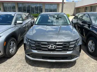 Hyundai TUCSON 2025 SE 4dr SUV