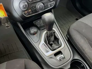 Jeep Cherokee 2016 4x4 Latitude 4dr SUV