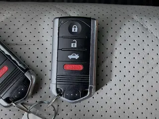 Acura TL 2012 SH-AWD 4dr Sedan w/Advance Package