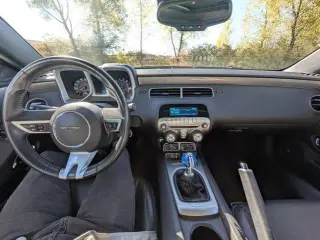 Chevrolet Camaro 2010 SS 2dr Coupe w/2SS