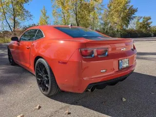 Chevrolet Camaro 2010 SS 2dr Coupe w/2SS