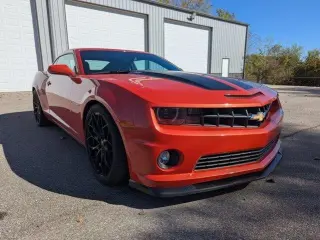 Chevrolet Camaro 2010 SS 2dr Coupe w/2SS