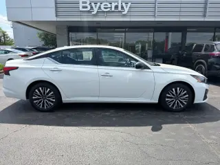 Nissan Altima 2025 2.5 SV 4dr Sedan