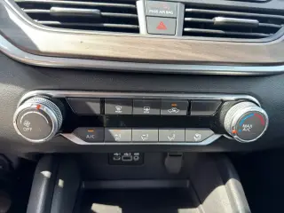 Nissan Altima 2025 2.5 SV 4dr Sedan