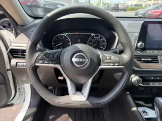 Nissan Altima 2025 2.5 SV 4dr Sedan