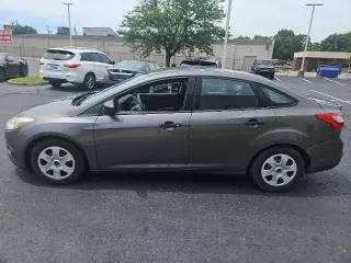 Ford Focus 2013 S 4dr Sedan