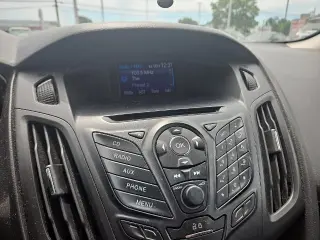 Ford Focus 2013 S 4dr Sedan