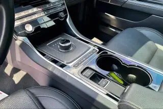 Jaguar XE 2017 AWD 35t R-Sport 4dr Sedan