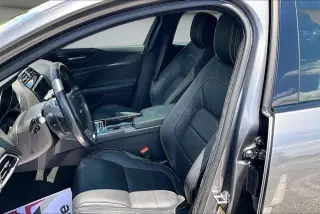 Jaguar XE 2017 AWD 35t R-Sport 4dr Sedan