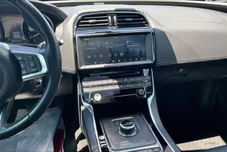 Jaguar XE 2017 AWD 35t R-Sport 4dr Sedan