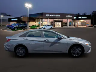 Hyundai ELANTRA 2026 SEL Sport 4dr Sedan