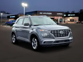 Hyundai VENUE 2026 SEL 4dr Crossover w/Two-Tone Roof