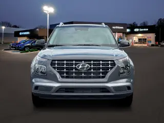 Hyundai VENUE 2026 SEL 4dr Crossover w/Two-Tone Roof