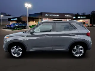 Hyundai VENUE 2026 SEL 4dr Crossover w/Two-Tone Roof