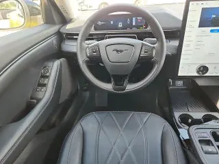 Ford Mustang Mach-E 2025 AWD Select 4dr SUV