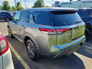 Nissan Pathfinder 2024 AWD S 4dr SUV