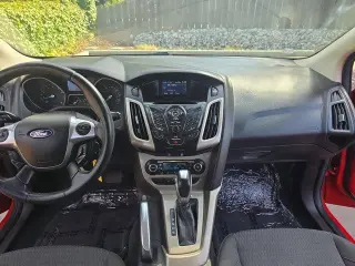 Ford Focus 2012 SEL 4dr Hatchback