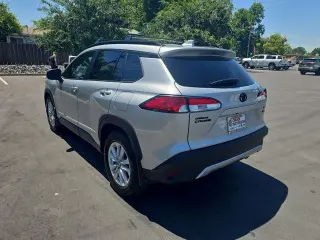 Toyota Corolla Cross 2022 AWD LE 4dr Crossover