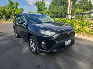 Toyota RAV4 2021 XLE Premium 4dr SUV