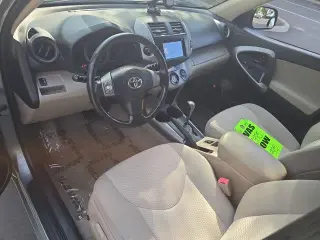Toyota RAV4 2006 Limited 4dr SUV 4WD