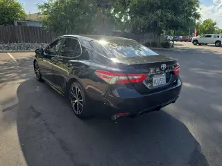 Toyota Camry 2018 SE 4dr Sedan