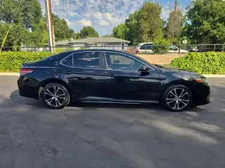 Toyota Camry 2018 SE 4dr Sedan