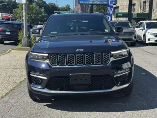 Jeep Grand Cherokee 2023 4x4 Summit 4xe 4dr SUV