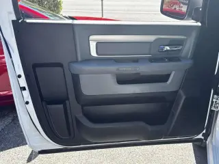 Ram 1500 Classic 2019 4x2 Tradesman 2dr Regular Cab 8 ft. LB Pickup