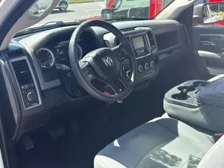 Ram 1500 Classic 2019 4x2 Tradesman 2dr Regular Cab 8 ft. LB Pickup
