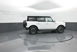 Ford Bronco 2022 4x4 Big Bend 4dr SUV