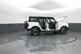 Ford Bronco 2022 4x4 Big Bend 4dr SUV