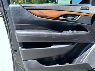 Cadillac Escalade 2019 4x4 Luxury 4dr SUV