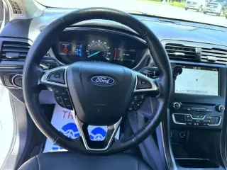 Ford Fusion 2018 SE 4dr Sedan