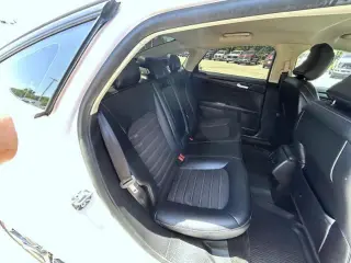 Ford Fusion 2018 SE 4dr Sedan