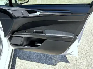 Ford Fusion 2018 SE 4dr Sedan
