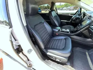 Ford Fusion 2018 SE 4dr Sedan