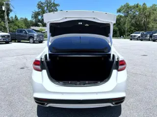 Ford Fusion 2018 SE 4dr Sedan