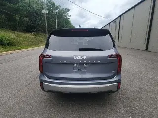 Kia Telluride 2023 AWD LX 4dr SUV