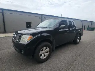 Nissan Frontier 2012 4x4 S 4dr Crew Cab SWB Pickup 6M
