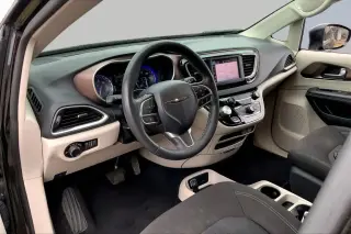 Chrysler Voyager 2023 LX 4dr Mini-Van