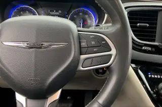 Chrysler Voyager 2023 LX 4dr Mini-Van