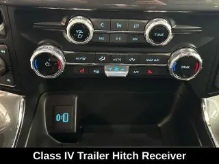 Ford F-150 2023 4x4 Lariat 4dr SuperCrew 5.5 ft. SB