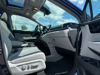 Honda Odyssey 2023 Touring 4dr Mini-Van