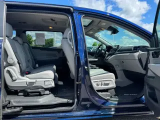 Honda Odyssey 2023 Touring 4dr Mini-Van