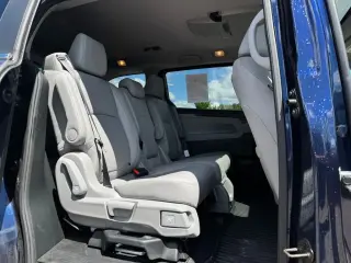 Honda Odyssey 2023 Touring 4dr Mini-Van