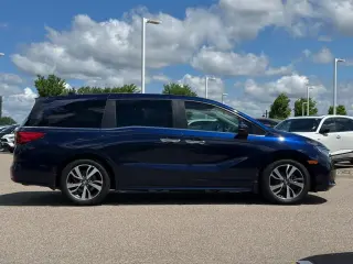 Honda Odyssey 2023 Touring 4dr Mini-Van