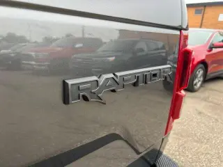 Ford F-150 2018 4x4 Raptor 4dr SuperCrew 5.5 ft. SB
